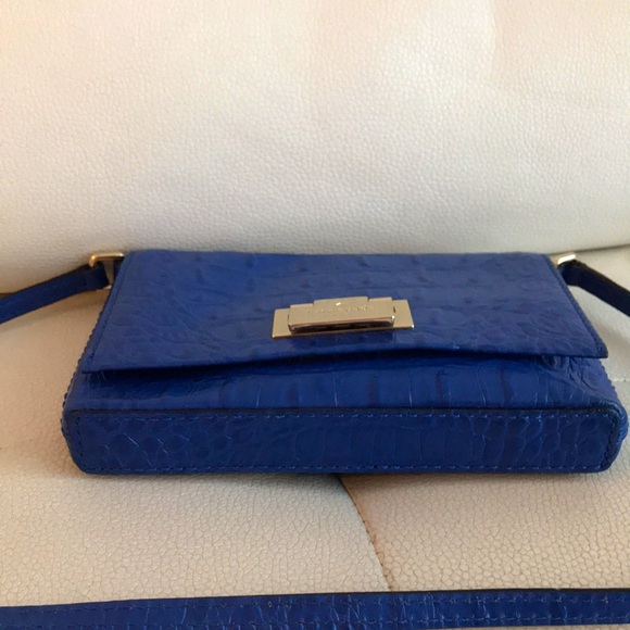 Kate Spade Royal Blue Croc Embossed Crossbody - EUC - Picture 7 of 10